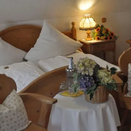 & Restaurant Bei Hoelzchen 3*