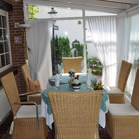 & Restaurant Bei Hoelzchen 호텔 하노버