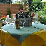 & Restaurant Bei Hoelzchen 3* Hanower