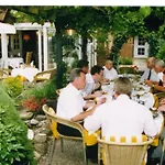 Hotel & Restaurant Bei Hoelzchen 3*