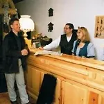 & Restaurant Bei Hoelzchen 3* Hanower