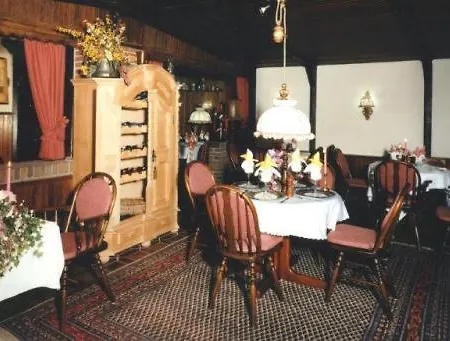 & Restaurant Bei Hoelzchen Hotel 3*
