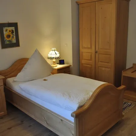 & Restaurant Bei Hoelzchen 3* Hanôver