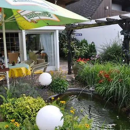 Hotel & Restaurant Bei Hoelzchen