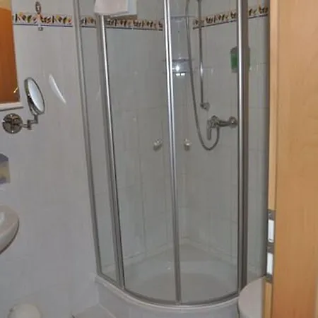 Hotel & Restaurant Bei Hoelzchen 3*