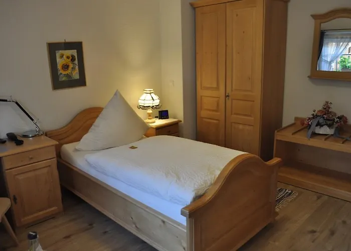 & Restaurant Bei Hoelzchen 3* Hannover