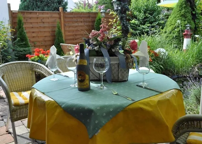 & Restaurant Bei Hoelzchen 3* Hannover